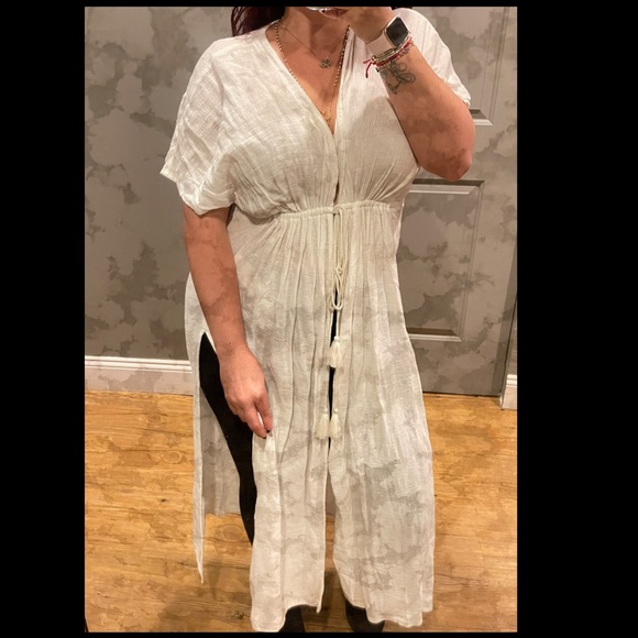 Billabong Other - Billabong bathing suit coverup